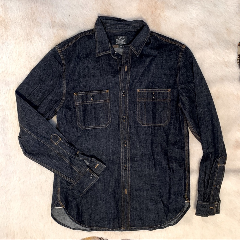 JCrew Men’s denim button down shirt Size M - NEW